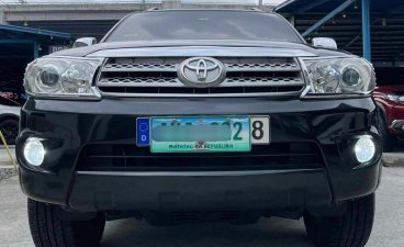Sell White 2011 Toyota Fortuner in Pasig