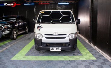 2020 Toyota Hiace  Commuter 3.0 M/T in Malabon, Metro Manila