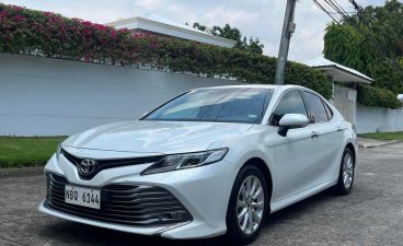 White Toyota Camry 2019 for sale in Muntinlupa