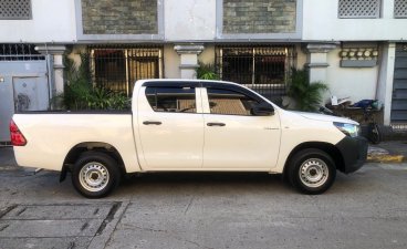 White Toyota Hilux 2022 for sale in Manual