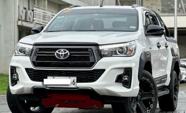 White Toyota Hilux 2019 for sale in Automatic