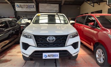 Selling White Toyota Fortuner 2023 in Quezon City