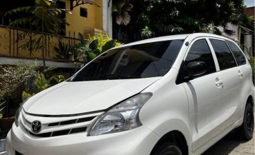 Sell White 2012 Toyota Avanza in Manila