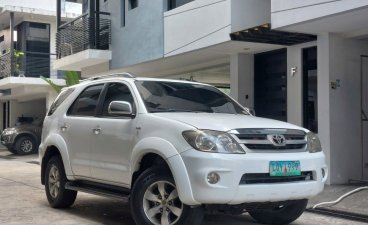 Sell White 2007 Toyota Fortuner in Quezon City