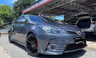 Sell White 2018 Toyota Corolla altis in Manila