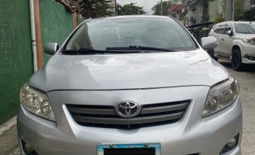 Selling White Toyota Corolla altis 2008 in Quezon City