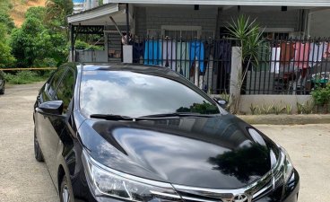 Selling White Toyota Corolla altis 2017 in Cebu City