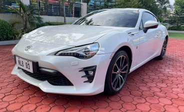 2018 Toyota 86 2.0 White Pearl AT in Manila, Metro Manila