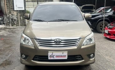 Selling White Toyota Innova 2012 in Manila