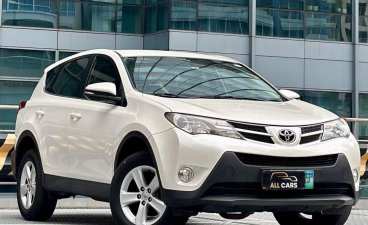 White Toyota Rav4 2013 for sale in Automatic