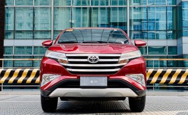 Selling White Toyota Rush 2018 in Makati