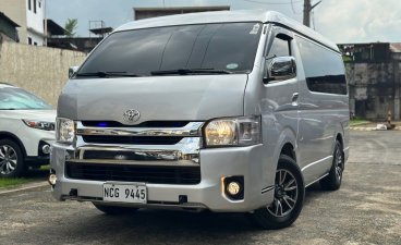 Selling Silver Toyota Grandia 2016 in Pasig