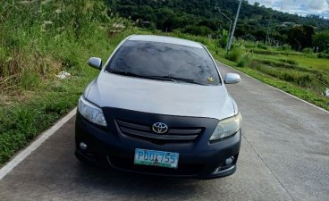 Selling White Toyota Altis 2010 in Baguio