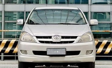 White Toyota Innova 2005 for sale in 