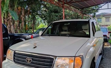White Toyota Land Cruiser 2005 for sale in Automatic