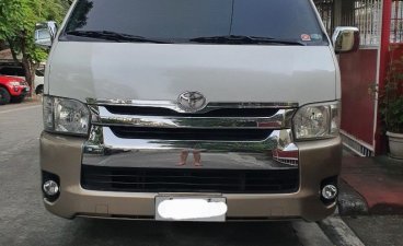 Selling White Toyota Grandia 2014 in Quezon City