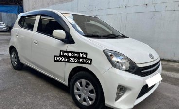 Selling White Toyota Wigo 2015 in Mandaue