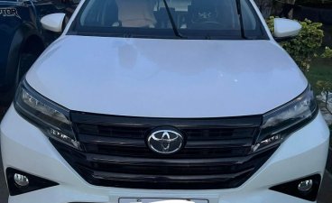 White Toyota Rush 2018 for sale in Caloocan