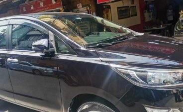 Selling White Toyota Innova 2018 in Manila