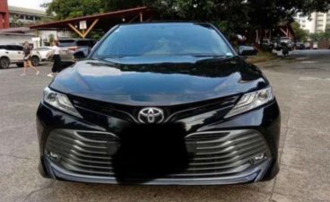 Sell White 2020 Toyota Camry in Makati