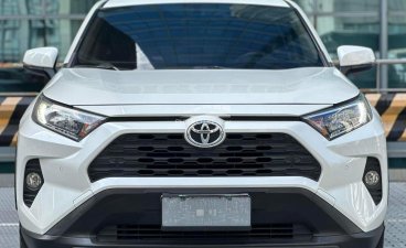 2020 Toyota RAV4 in Makati, Metro Manila