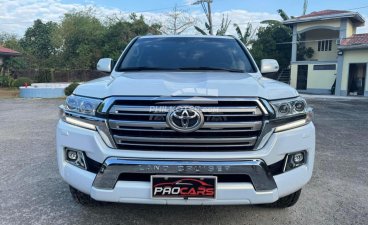 2018 Toyota Land Cruiser Premium 4.5 4x4 White Pearl AT in Manila, Metro Manila