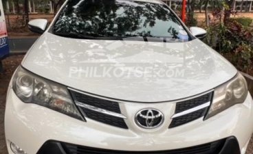 2014 Toyota RAV4  2.5 Active 4X2 AT in Quezon City, Metro Manila
