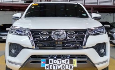 2023 Toyota Fortuner 2.4 V Pearl Diesel 4x2 AT in Quezon City, Metro Manila