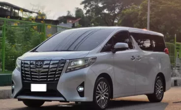 2018 Toyota Alphard  3.5 Gas AT in Caloocan, Metro Manila