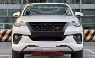 2017 Toyota Fortuner  2.4 V Diesel 4x2 AT in Makati, Metro Manila