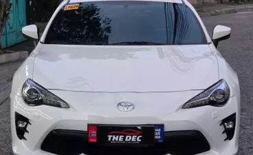 2019 Toyota 86 2.0 White Pearl AT in Manila, Metro Manila