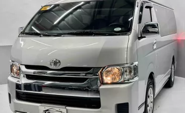 2016 Toyota Hiace in Parañaque, Metro Manila