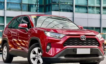 2019 Toyota RAV4  2.5 LE in Makati, Metro Manila