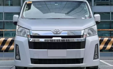 2020 Toyota Hiace Super Grandia (Leather) 2.8 AT in Makati, Metro Manila