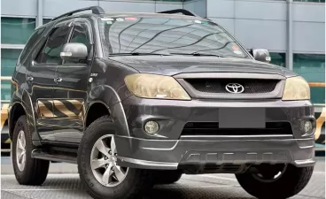 2006 Toyota Fortuner  2.7 G Gas A/T in Makati, Metro Manila