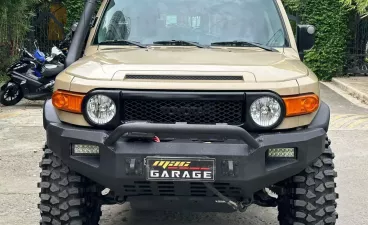 2015 Toyota FJ Cruiser  4.0L V6 in Manila, Metro Manila