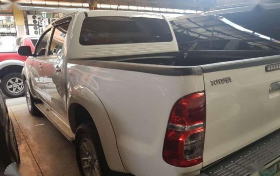 2013 TOYOTA Hilux 4x4 automatic FOR SALE-2