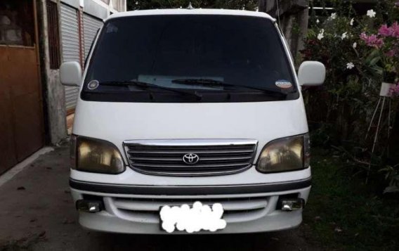 Toyota HIACE Commuter 2.4 diesel FOR SALE