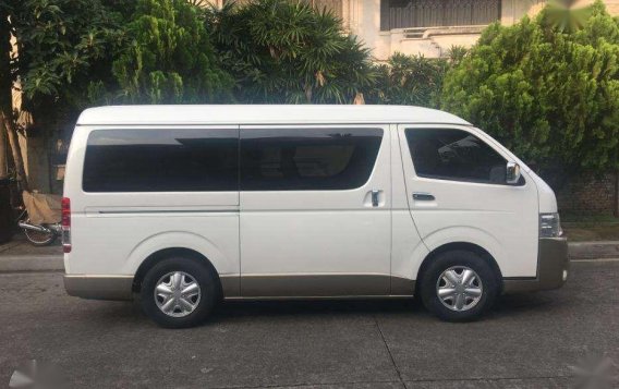 2014 Toyota Hiace Grandia GL AT Diesel