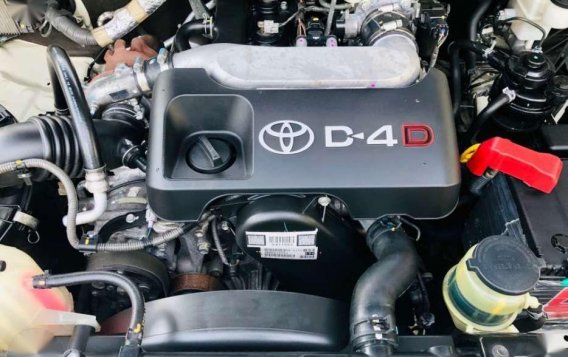 2015 Toyota Innova 2.5 G MANUAL DSL-11