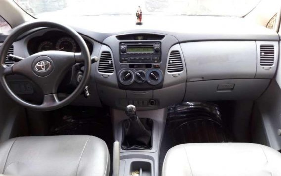 2005 Toyota Innova J Manual Gasoline-3