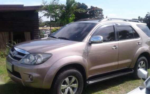 Toyota Fortuner 2007 G At Dsl FOR SALE-2