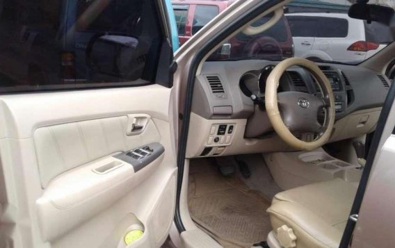 Toyota Fortuner 2007 G At Dsl FOR SALE-7