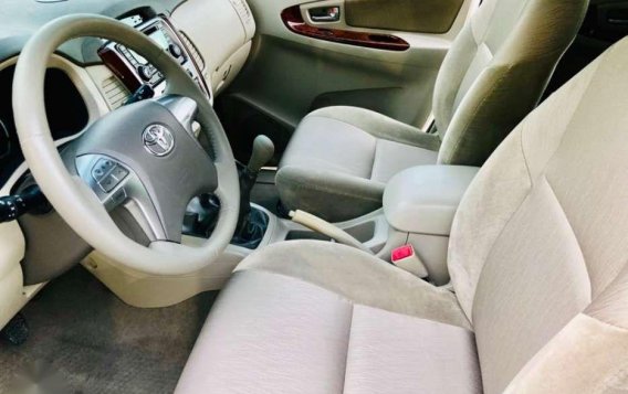 2015 Toyota Innova 2.5 G MANUAL DSL-5