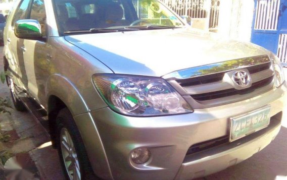 TOYOTA Fortuner g 2006 diesel matic no issue 570k only-1