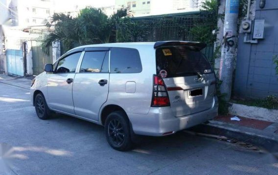 Toyota Innova E 2015 for sale-5