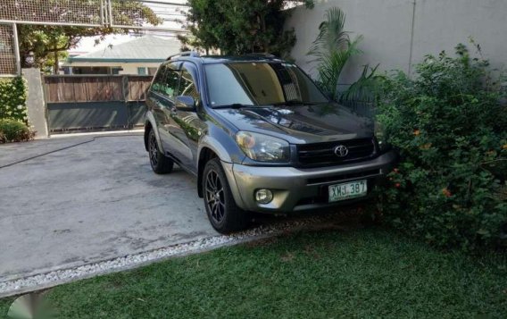 Selling my Toyota Rav4 2003 mdl...-1