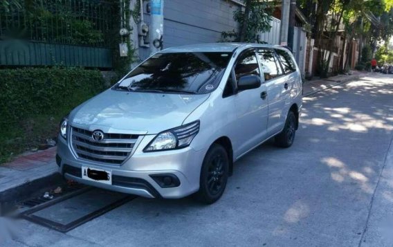 Toyota Innova E 2015 for sale-3