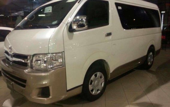 TOYOTA HIACE GL GRANDIA DIESEL M/T 2019 EURO 4