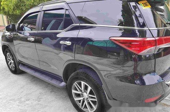 Toyota Fortuner 2017 V for sale-3